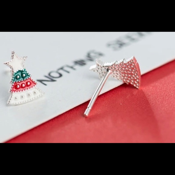 Jewelry - (925) Christmas Tree Stud Earrings